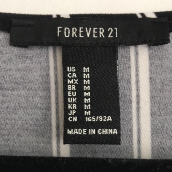 Forever 21 navy and white strip crop top! - Picture 2 of 3